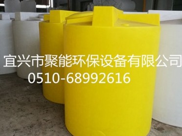 供应各种规格PE加药桶塑料加药箱80L到500L规格加药箱​