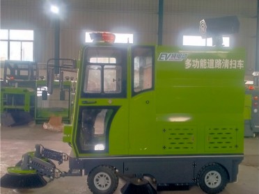 山东多功能电动四轮道路清扫车厂家销售价格报价表